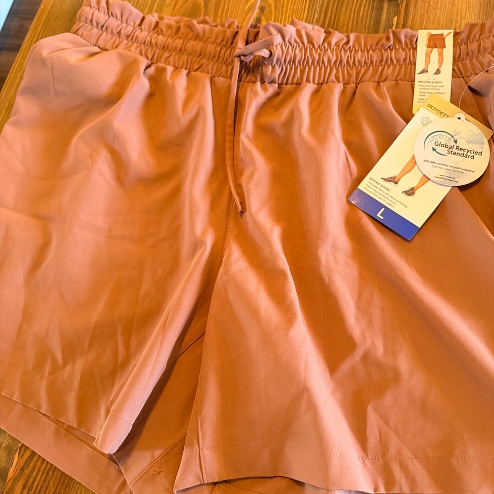 Mondetta Woven short 6” inseam - Picture 2 of 8